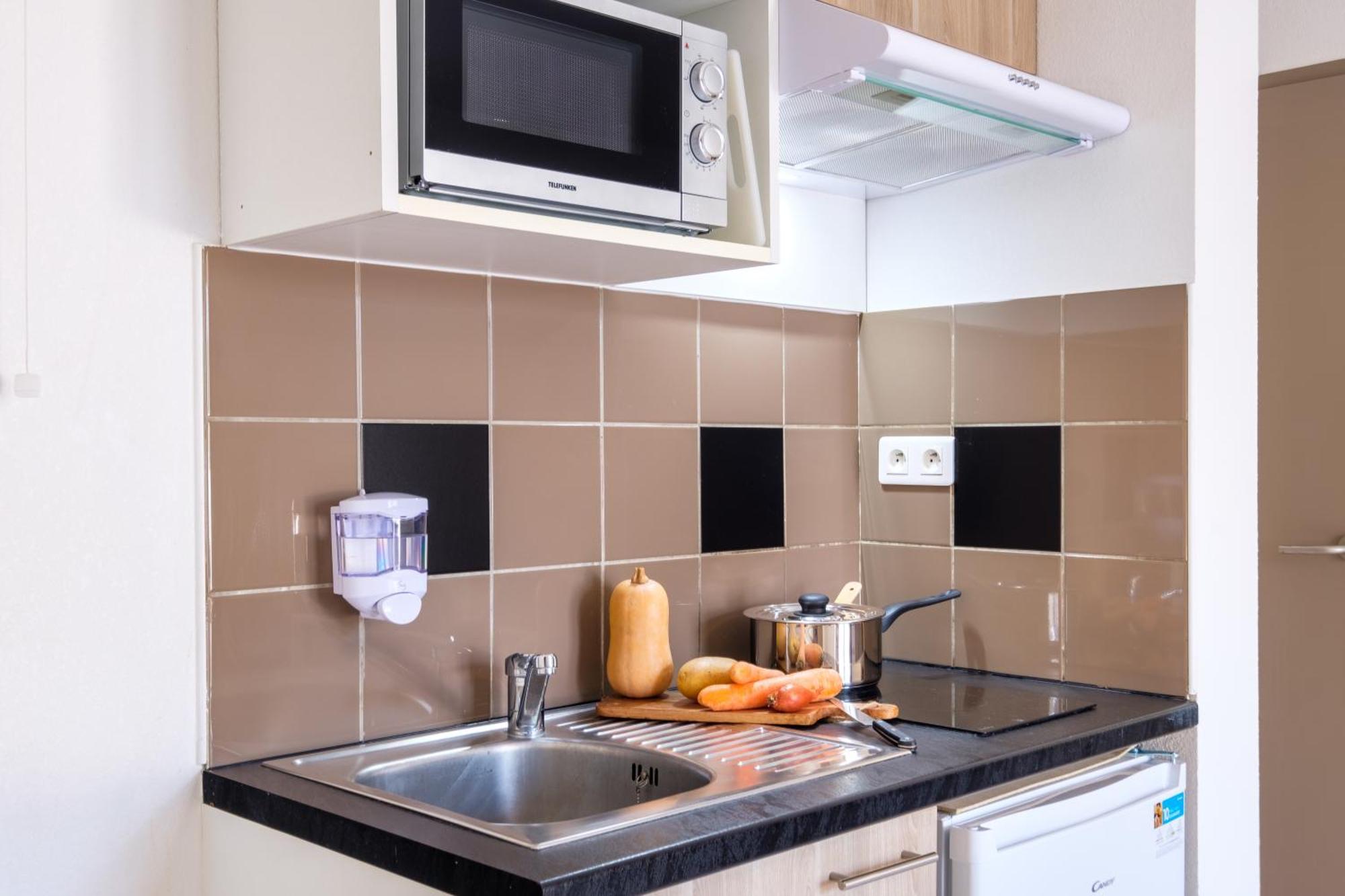 Comfort Aparthotel Antibes Le Maestria Экстерьер фото