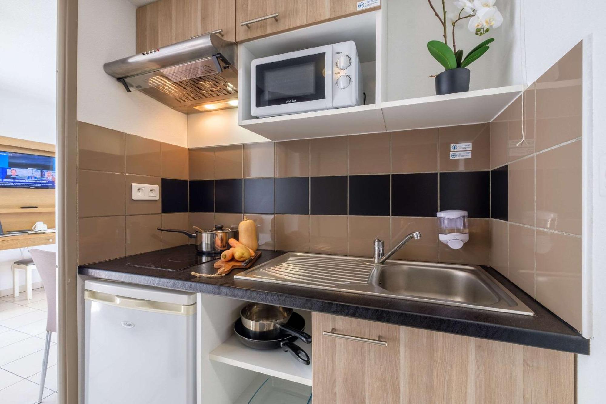 Comfort Aparthotel Antibes Le Maestria Экстерьер фото